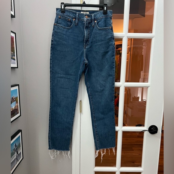 Madewell Denim - Madewell The Perfect Vintage Jean with distressed hem size 28 EUC